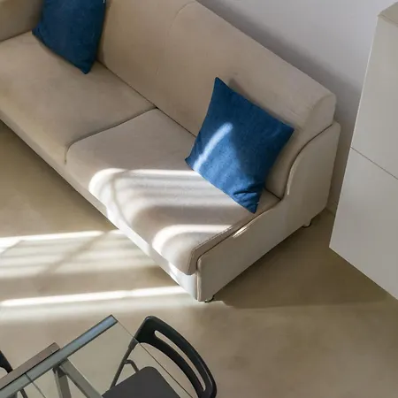 Loft Alessandro アパート *