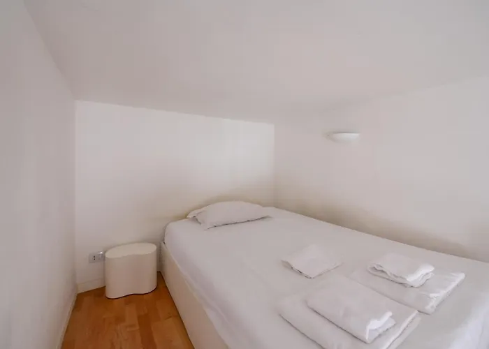 Loft Alessandro Lejlighed